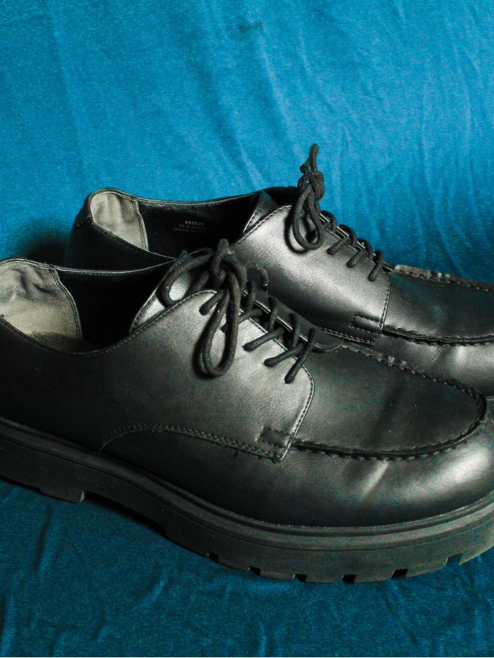 Men's Black Leather Lace-Up Derby Shoes